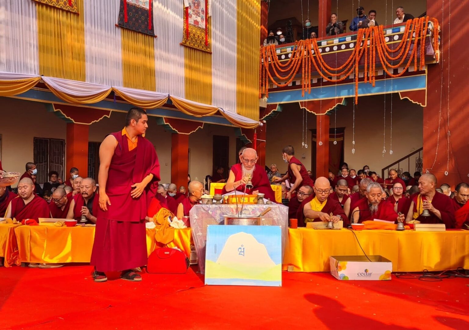 སྐུ་གདུང་རིན་པོ་ཆེ་ཞུགས་འབུལ། – རྒྱལ་ཡོངས་ས་ཆེན་དྲ་བ།